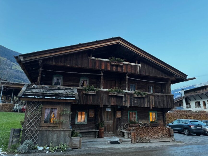 Altes Holzhaus